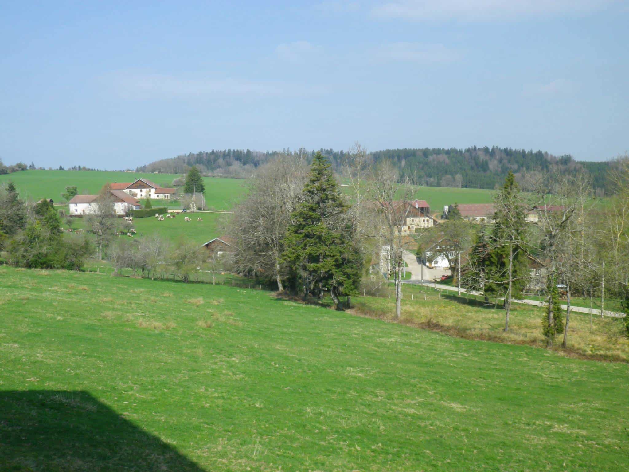 Vue sur le village et la vallée de Bretonvillers