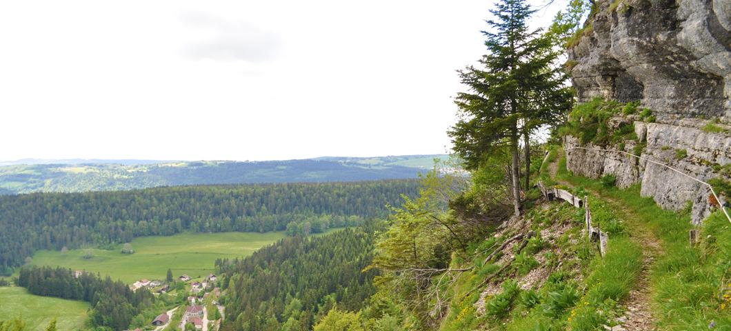 Grotte près de la Grande Cave